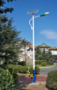 道路太陽能路燈:怎么選擇瓦數(shù)？
