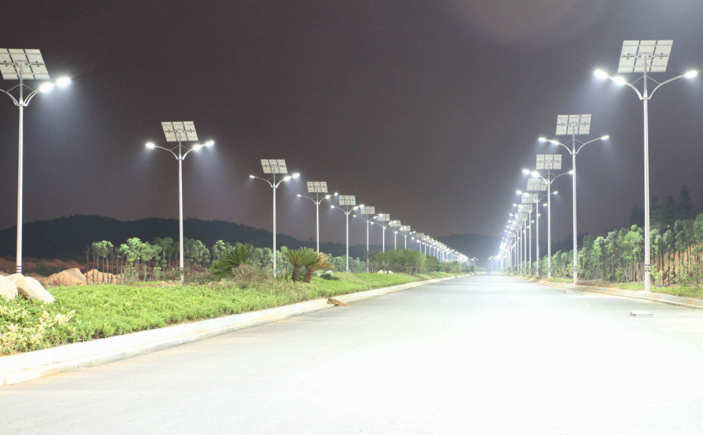 道路太陽能路燈你知道怎么選擇瓦數(shù)嗎？
